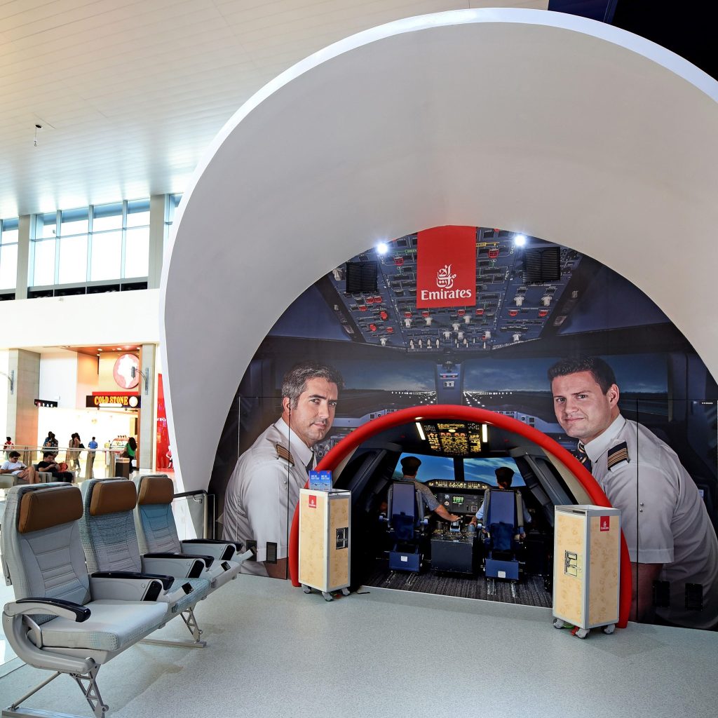 Emirates A380 Dubai-2