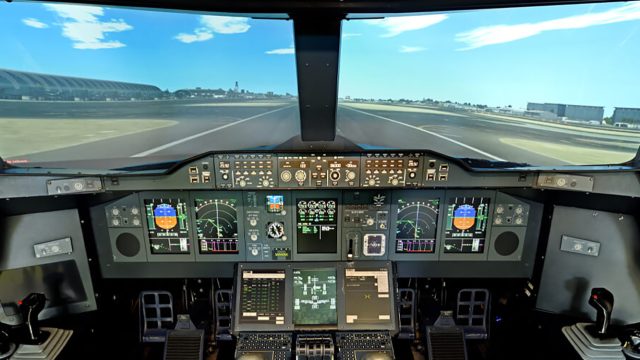 Emirates A380 Dubai-3