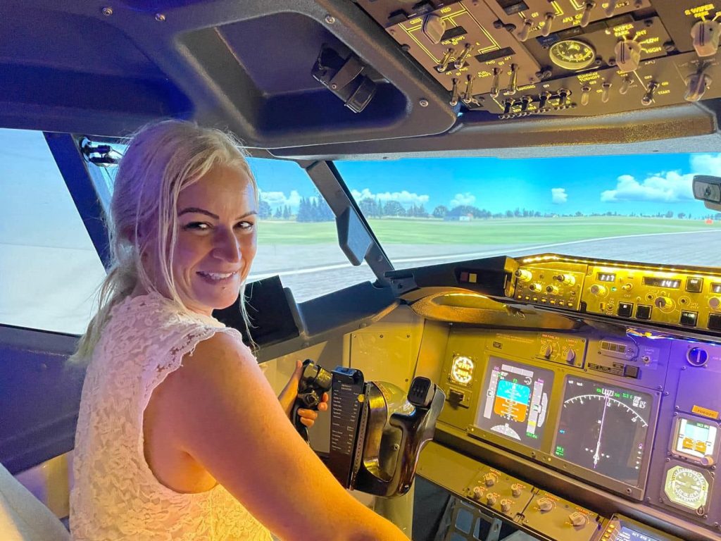 737 Flight Deck Experience Brighton-2