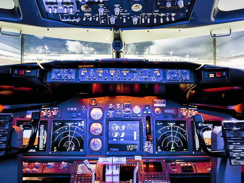 Aeroteca Simuteca Barcelona Boeing 737, Mooney M20 & VR Flight Simulators-1