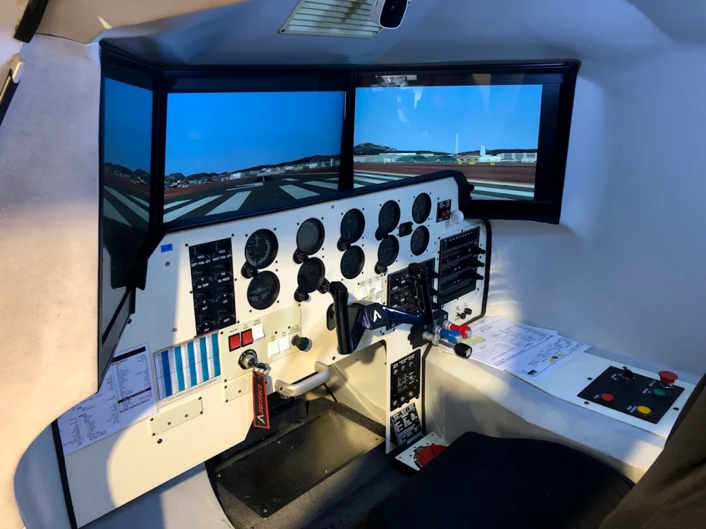 Aeroteca Simuteca Barcelona Boeing 737, Mooney M20 & VR Flight Simulators-5