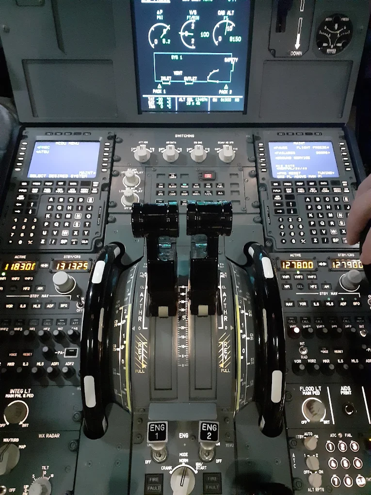 AirPoint Gdańsk Airbus A320 Flight Simulator in the Old Shipyard District-5