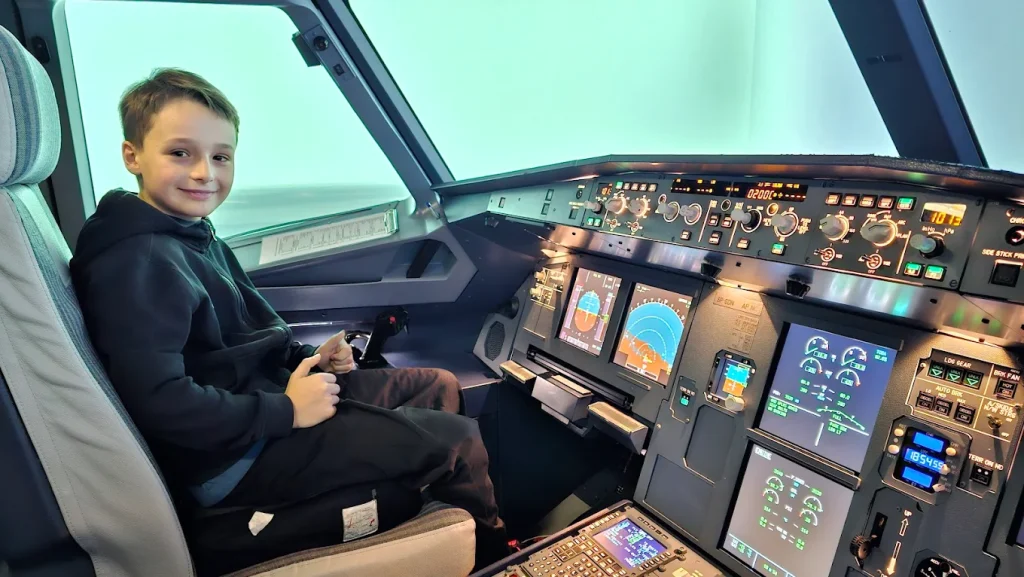 AirPoint Gdańsk Airbus A320 Flight Simulator in the Old Shipyard District-9