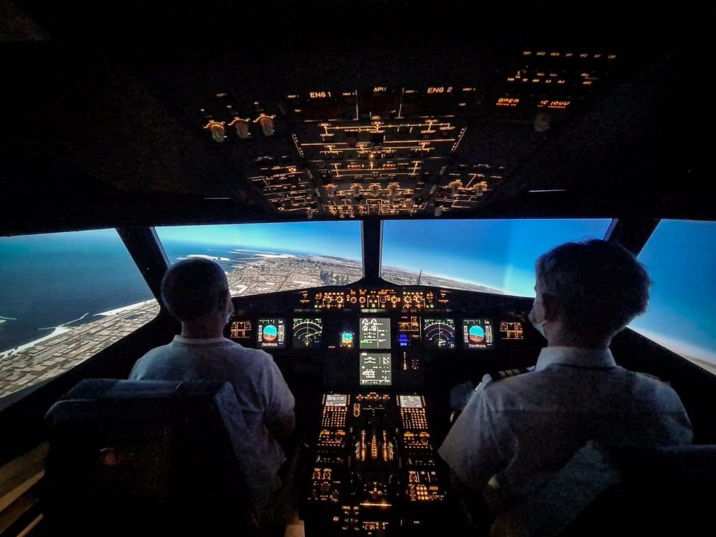 AirPoint Krakow: Airbus A320 Flight Simulator on the Main Market Square