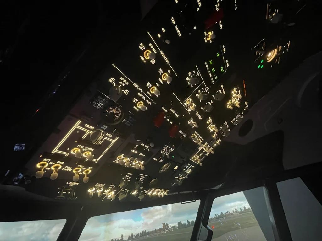 AirPoint Poznań Boeing 737 MAX 8 Flight Simulator in Central Poznań-2