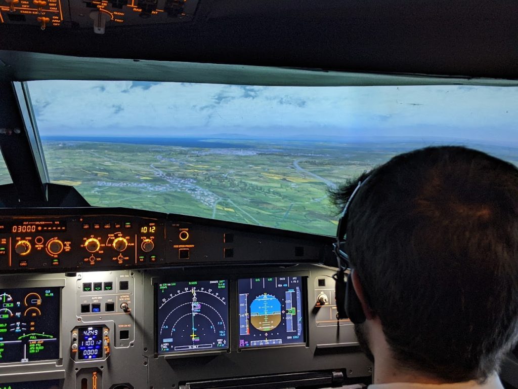 AlphaTech Northern Ireland Airbus A320 Flight Simulation-6