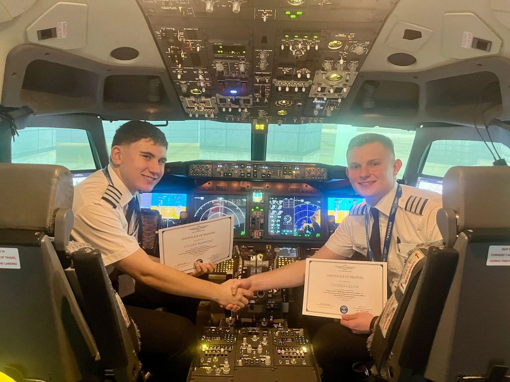 Atlantic Flight Training Academy Boeing 737-800 NG Experience Cork-1