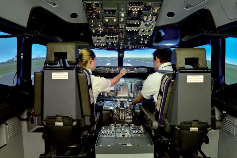 Atlantic Flight Training Academy Boeing 737-800 NG Experience Cork-3