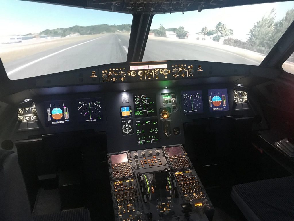 AviaSim Aix-en-Provence: Airbus A320 Flight Simulator in Provence