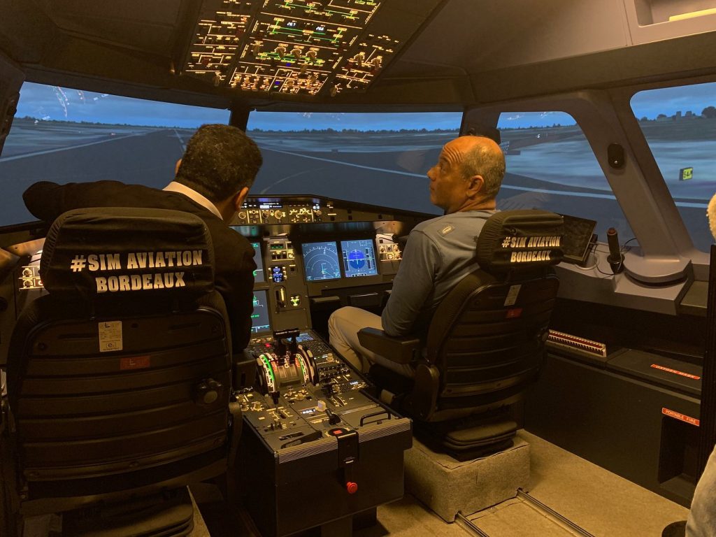 AviaSim Bordeaux: Airbus A320 Flight Simulator in the Chartrons District