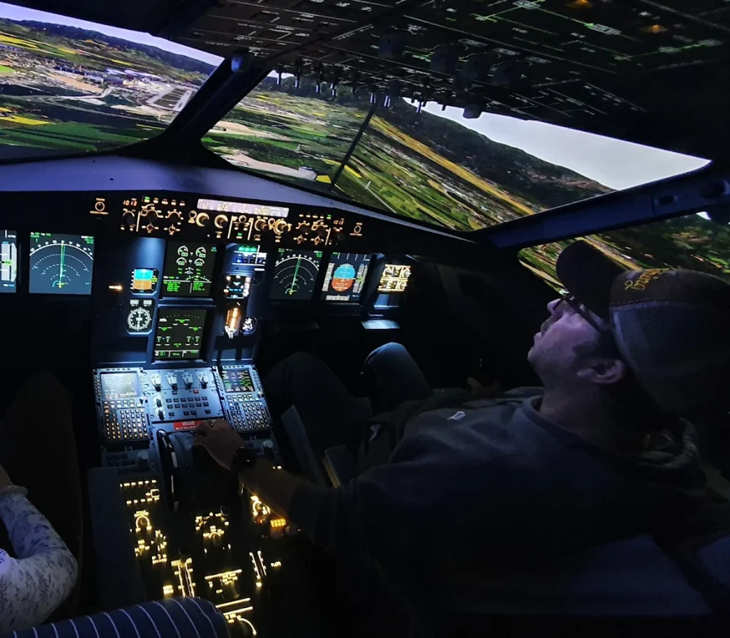 AviaSim Geneva Airbus A320 Flight Simulator near Geneva Airport-1