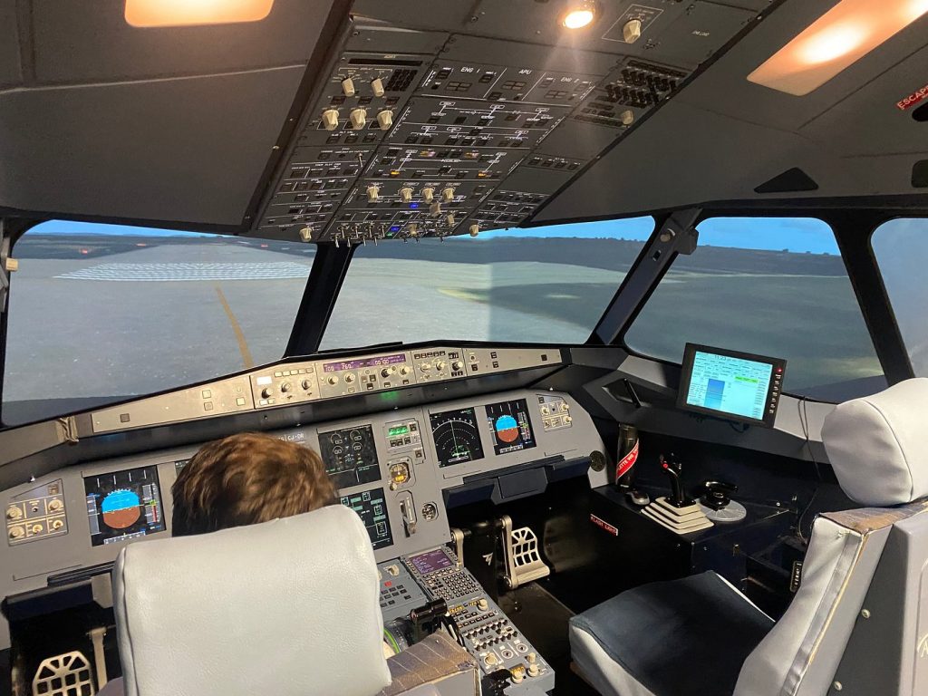 AviaSim Lyon Airbus A320 & Two F-35 Fighter Jet Simulators at Pôle Pixel, Villeurbanne-4