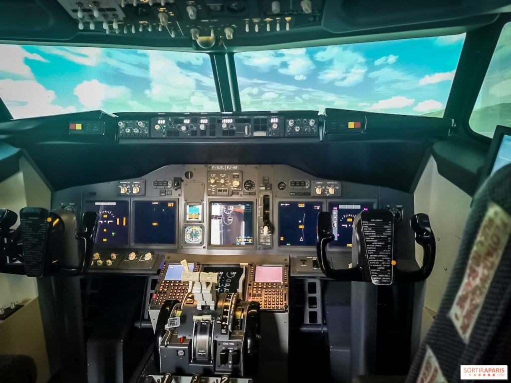 AviaSim Paris Bercy Boeing 737-800 Flight Simulator in the 12th Arrondissement-7