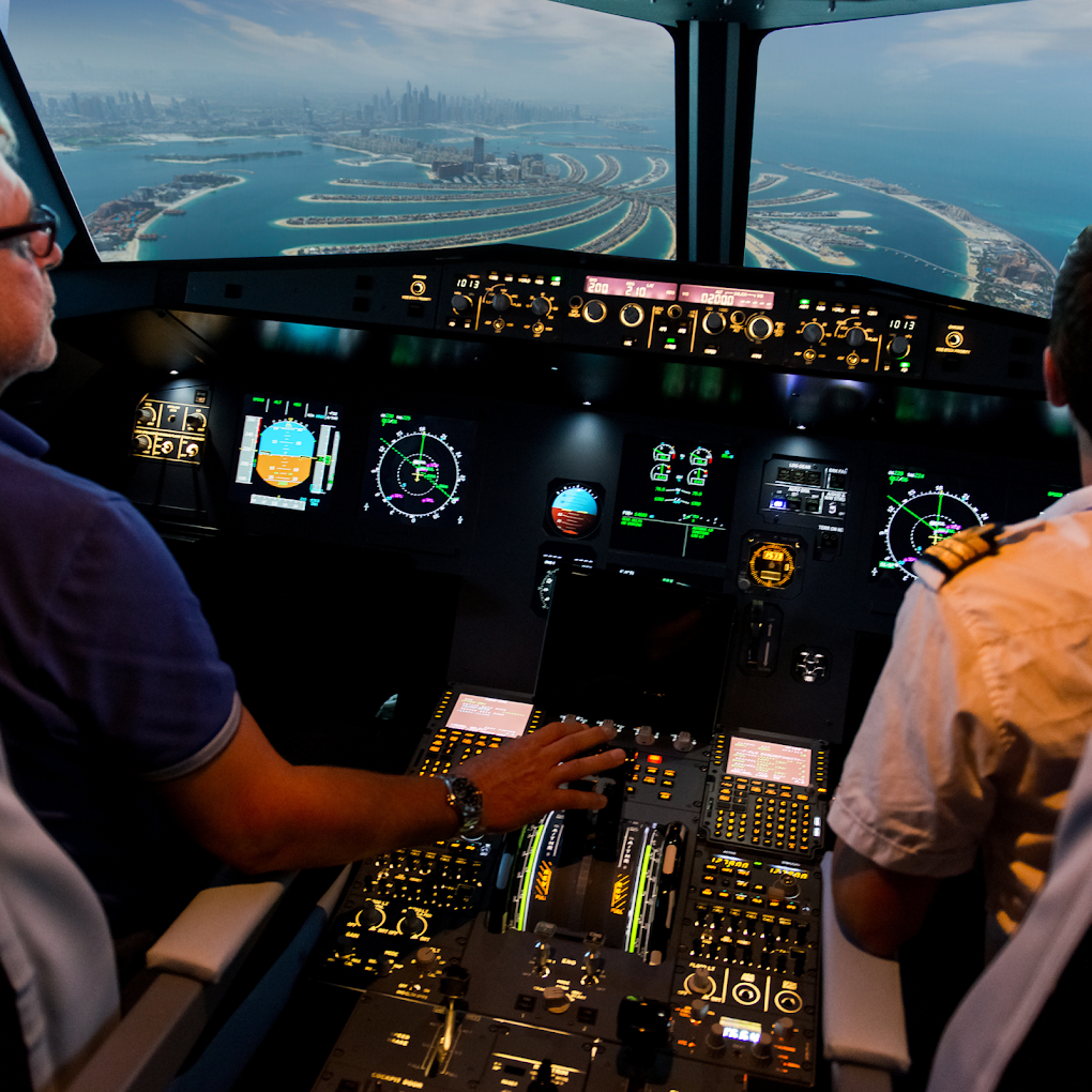 AviaSim Paris Ouest Airbus A320 Flight Simulator at Mercure Porte de Versailles, Vanves-1