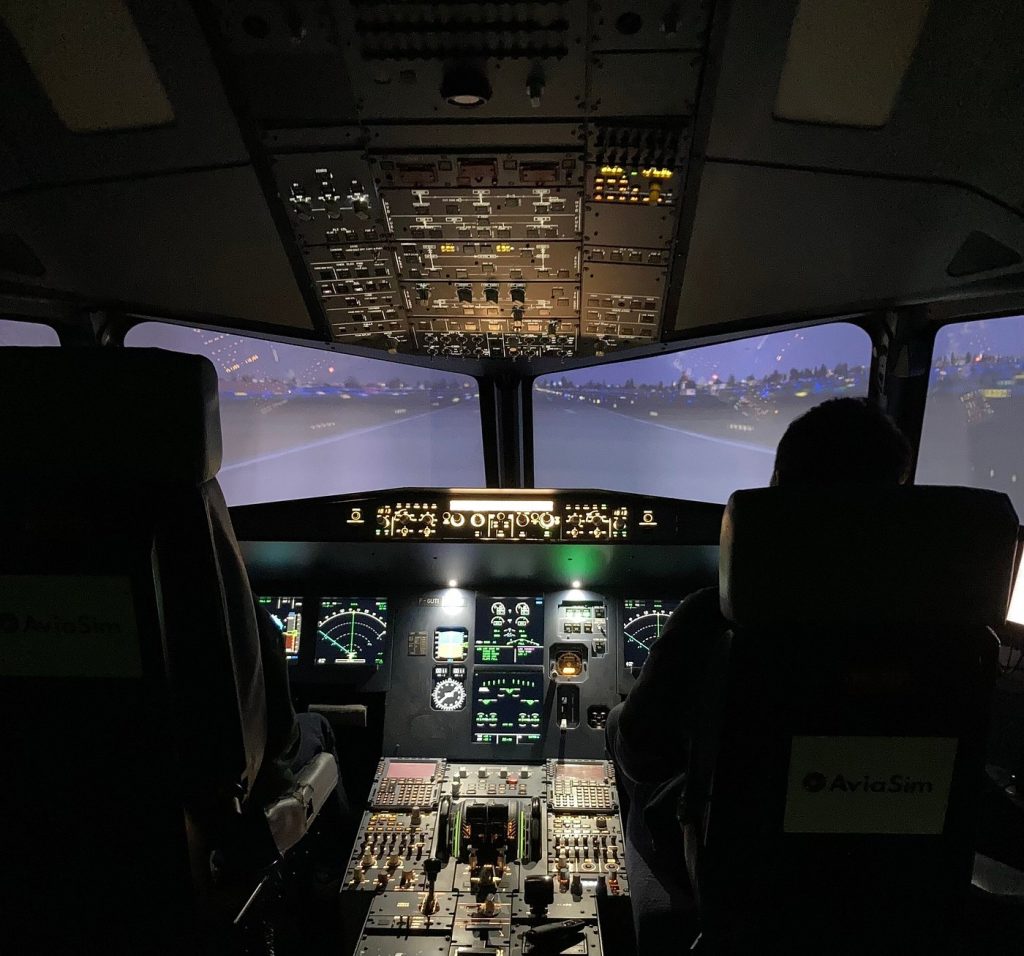 AviaSim Paris Ouest Airbus A320 Flight Simulator at Mercure Porte de Versailles, Vanves-6
