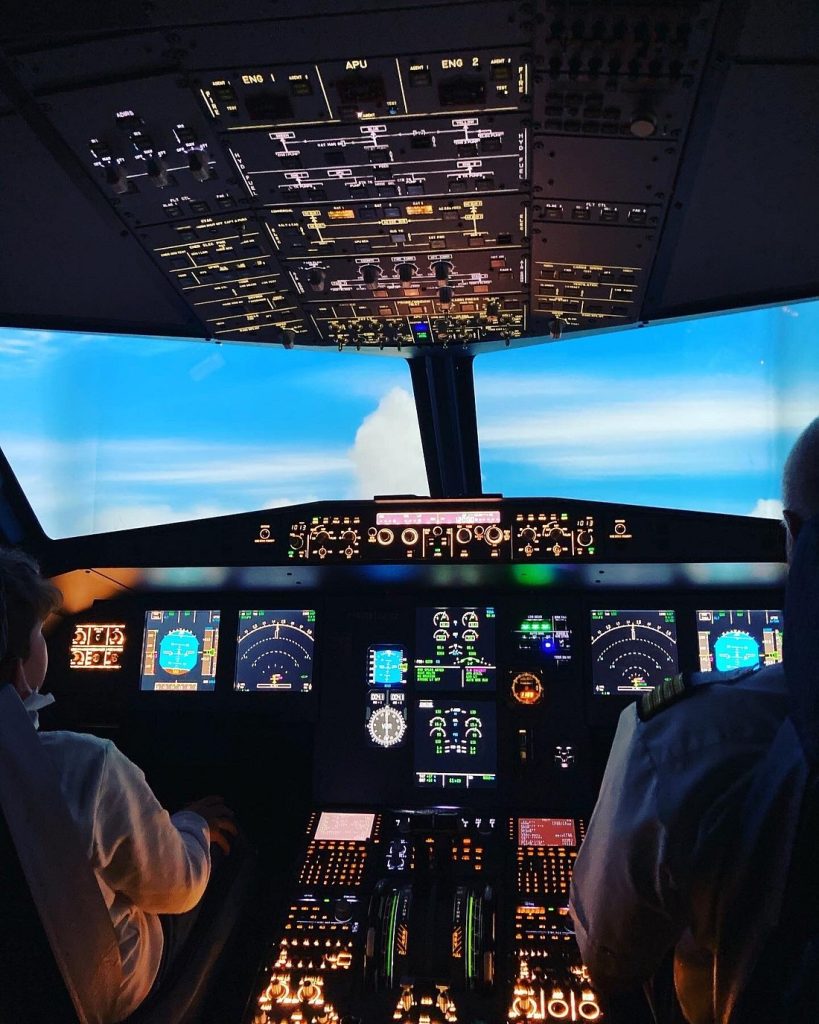 AviaSim Toulouse A320, Boeing 737, F-35 & Mirage 2000 — France’s Largest Flight Simulator Centre-12
