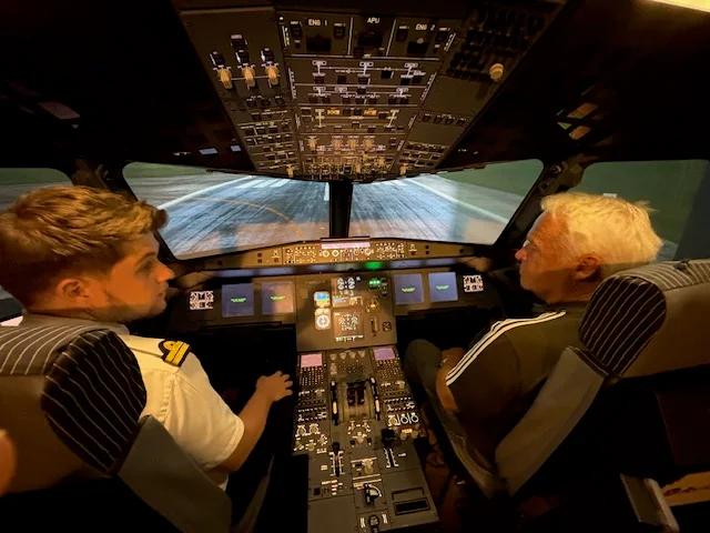 AviaSim Toulouse: A320, Boeing 737, F-35 & Mirage 2000 — France’s Largest Flight Simulator Centre