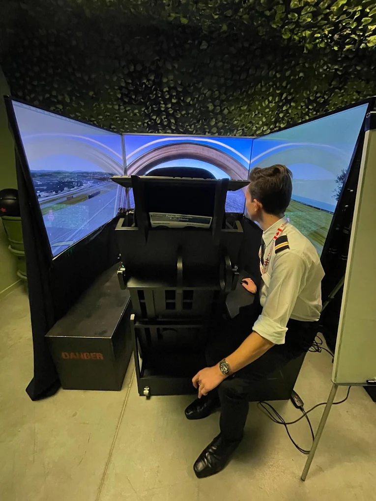 AviaSim Toulouse A320, Boeing 737, F-35 & Mirage 2000 — France’s Largest Flight Simulator Centre-5