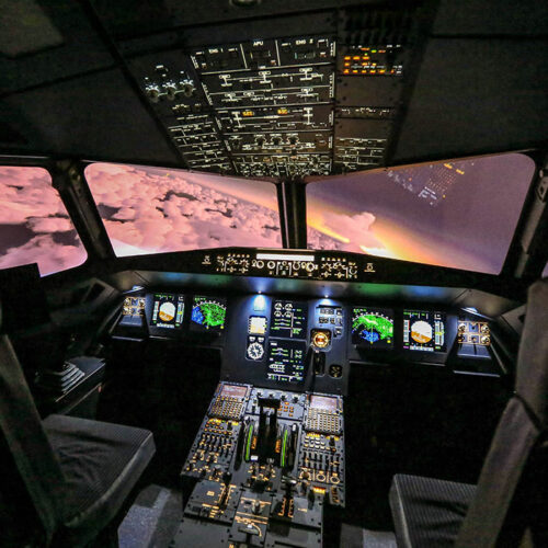 AviaSim Houston: Airbus A320 Flight Simulator