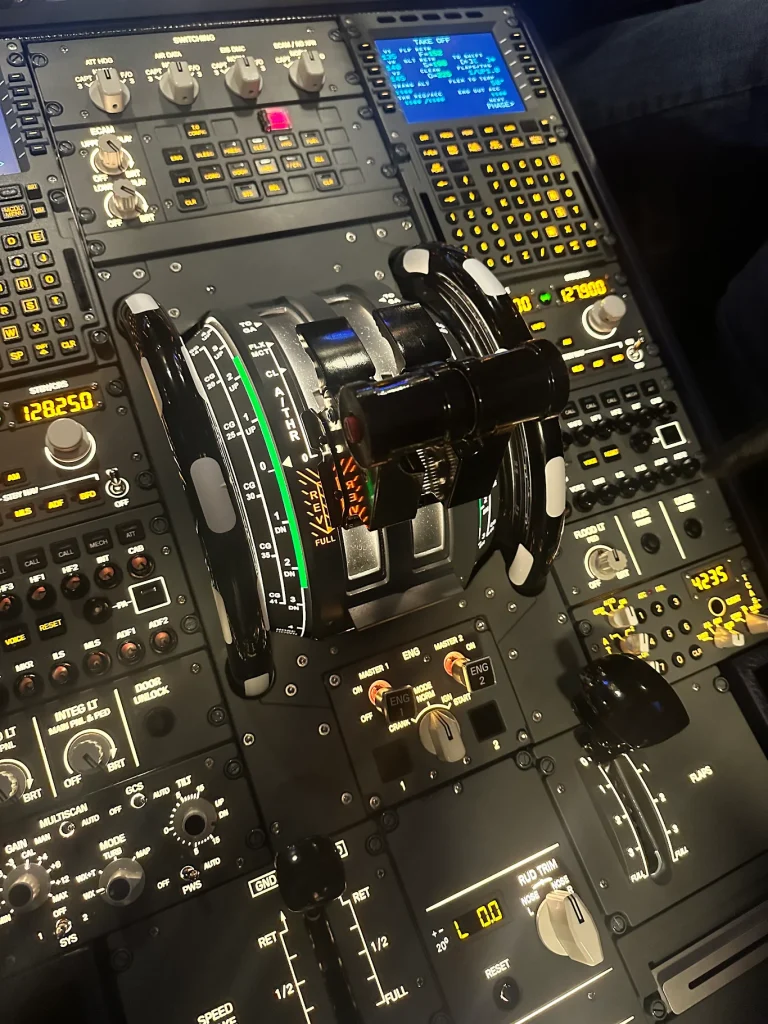 Aviasim Phoenix A320-2