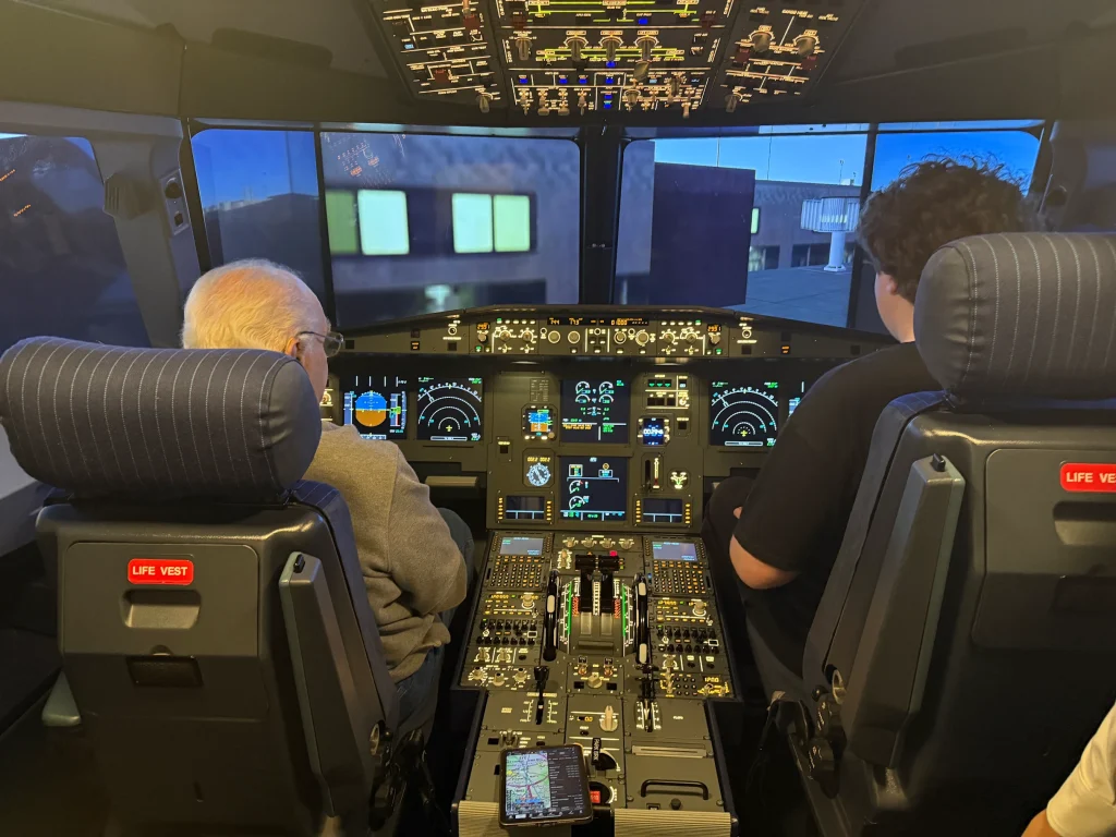 Aviasim Phoenix A320-6