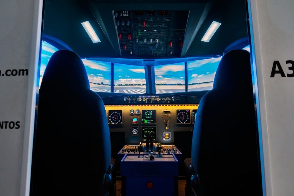 Aviation Group Madrid Airbus A320 Full Motion, Boeing 737, & F-18 Fighter Jet Simulators-4