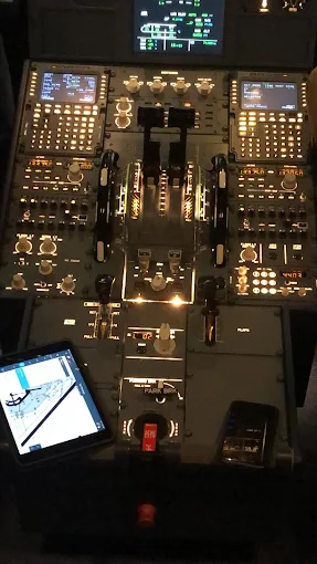 Flight Concept Lisbon Boeing 737, Airbus A320 & F18 Flight Simulators-7