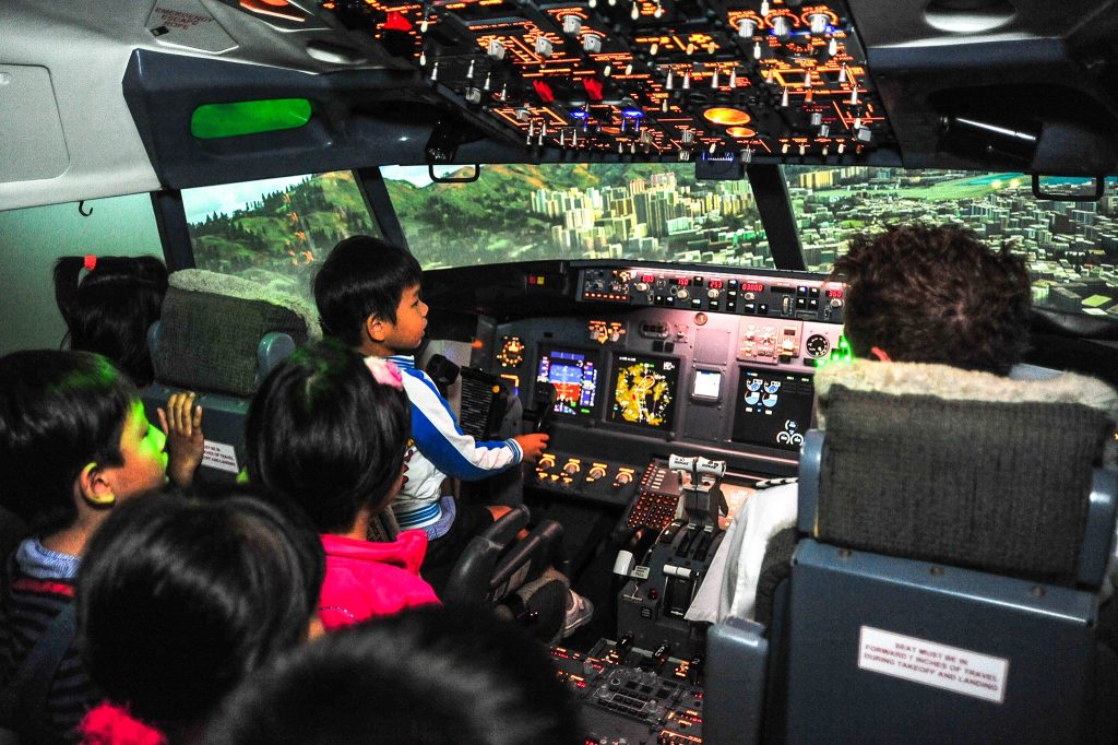 Flight Experience Singapore Boeing 737-4