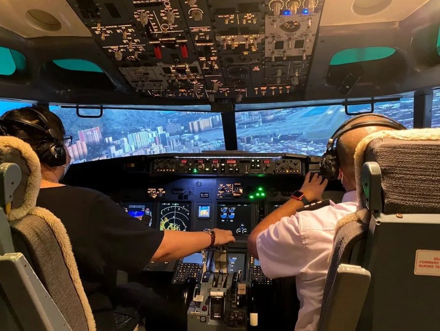 Flight Experience Singapore Boeing 737-7