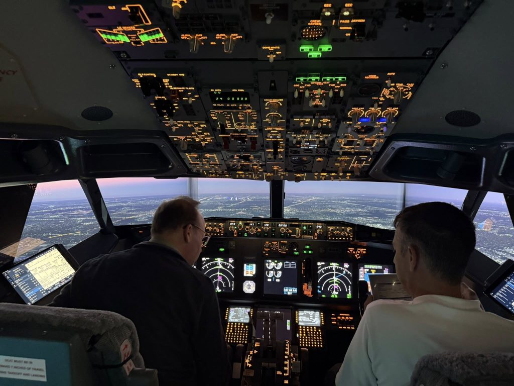 Flight SimCenter Medina: Boeing 737, Cessna 172 & F/A-18 VR Simulators — Ohio’s Only Enclosed B737