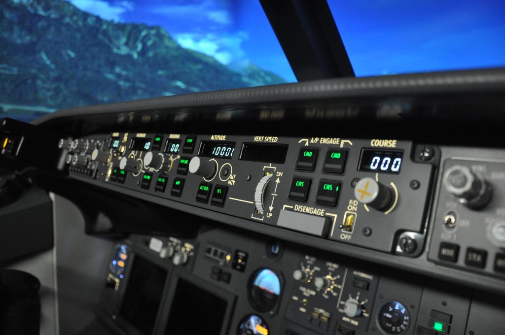 Flight Studio B737 Essex-3