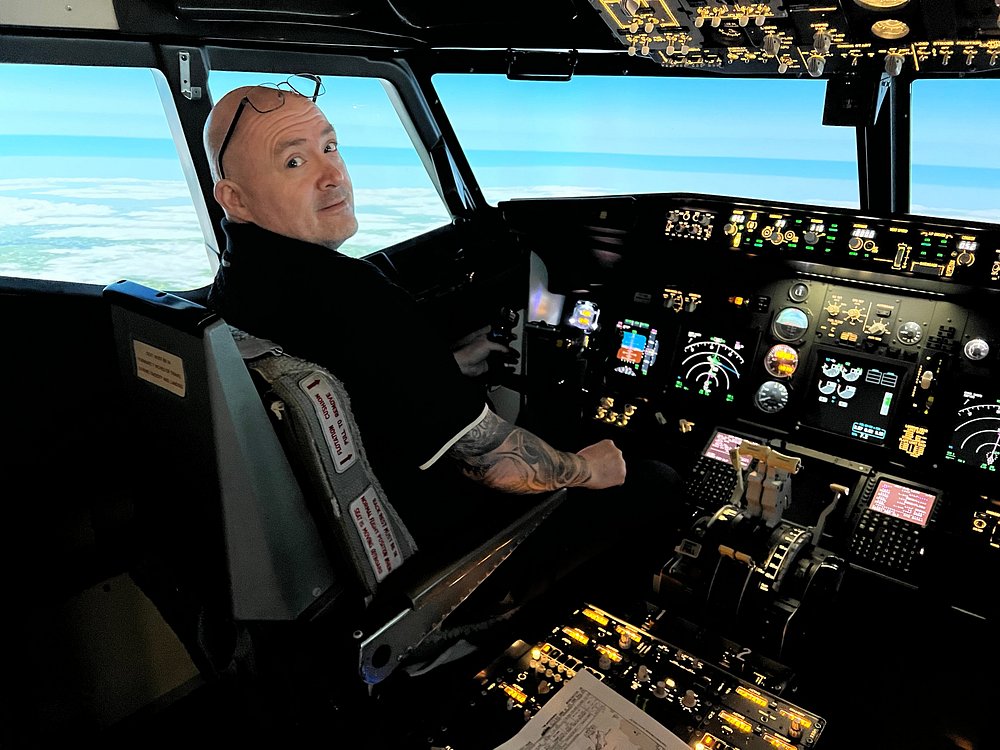 Flight Studio B737 Essex-7
