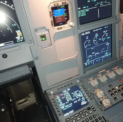 Flugsimulator.com Berlin Airbus A320 Full Motion Simulator at Mercedes-Benz AirportCenter-6