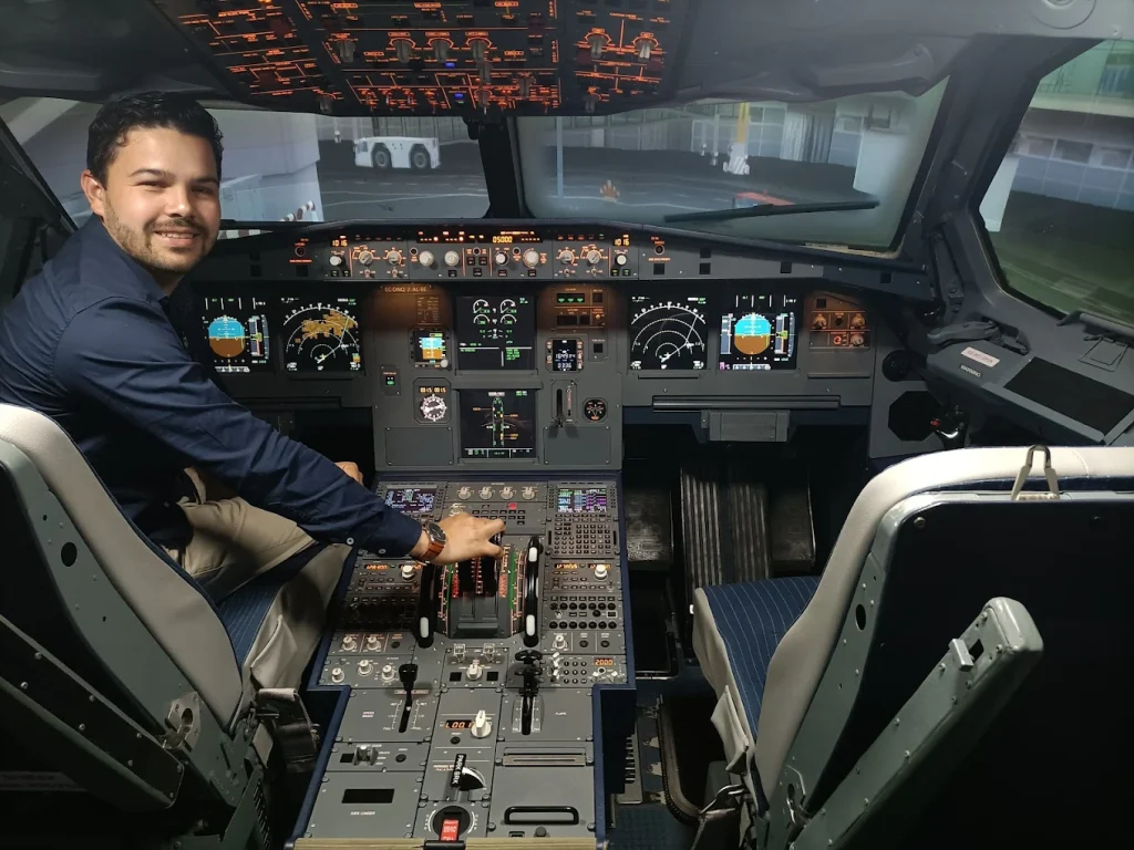 FlySim-NG Valencia: Boeing 737 & Airbus A320 Flight Simulators in Manises