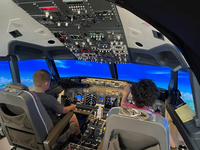 Global Flight Adverntures Canton MA 737-2