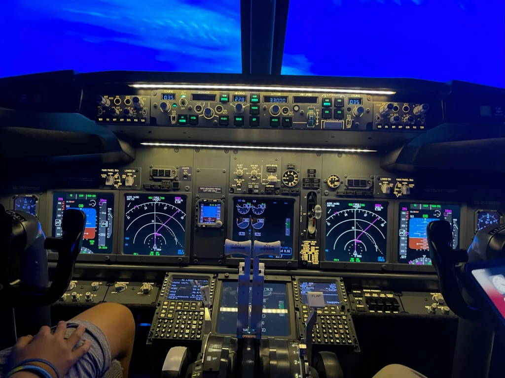 Global Flight Adverntures Canton MA 737-9