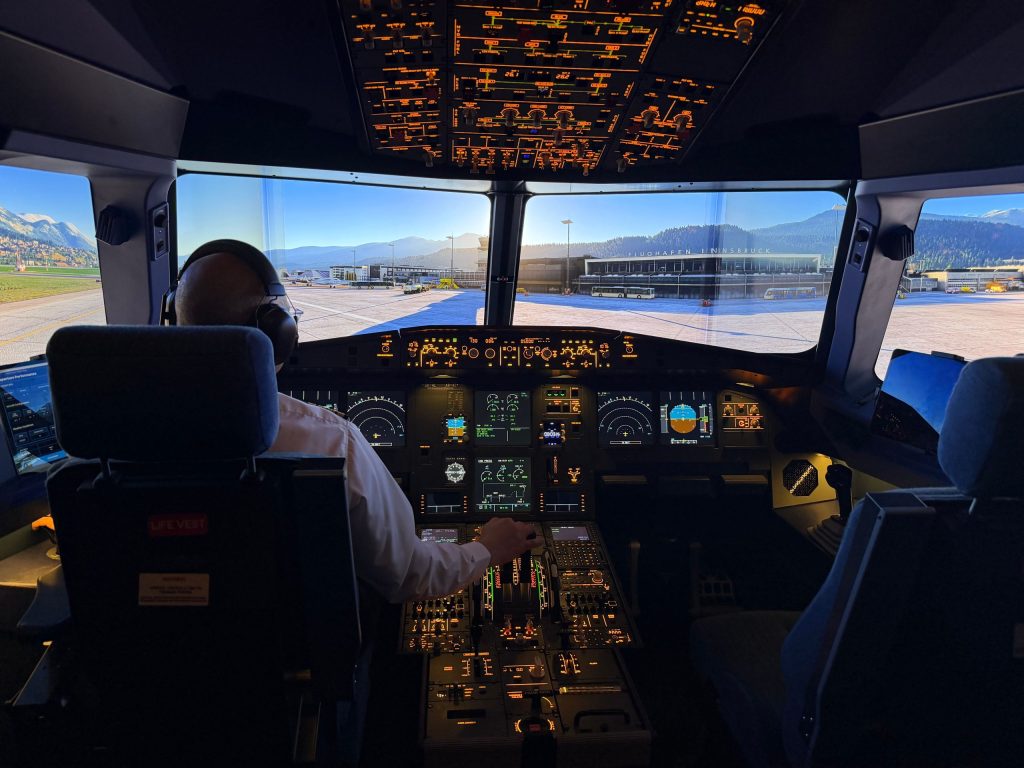 Infinity Simwings A320 Gatwick-2