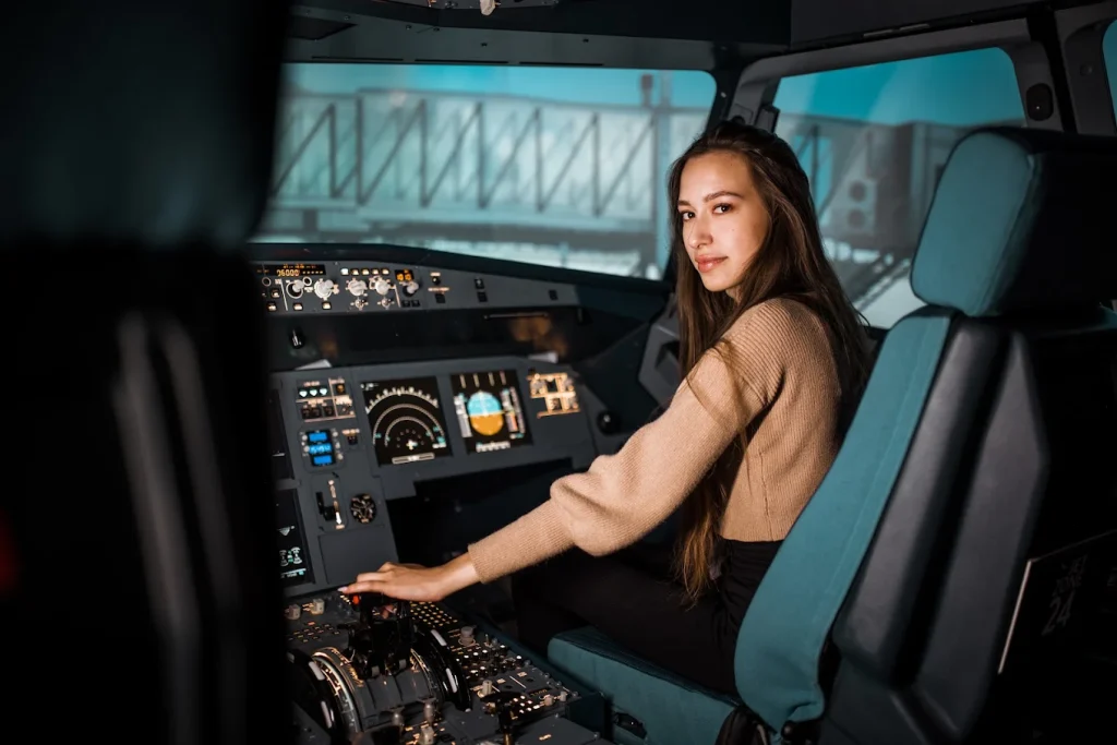 JetZone24 Warsaw Airbus A320, Diamond DA42 & AL250 Certified Flight Simulators-9