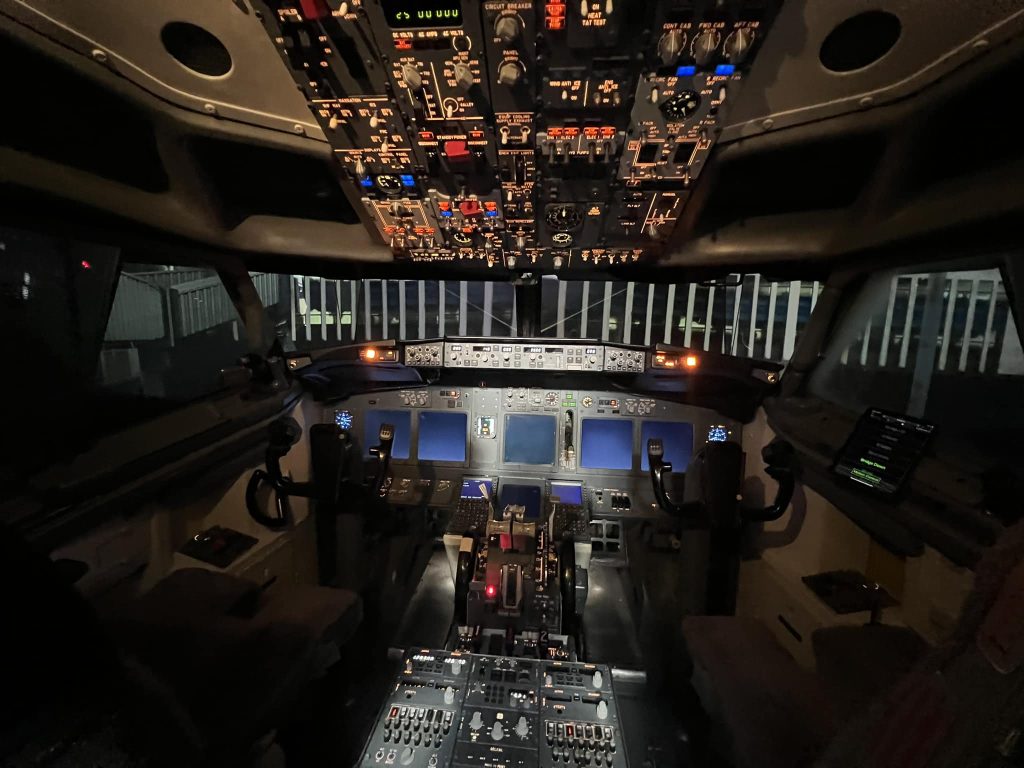Jetex 737 Bath UK-4