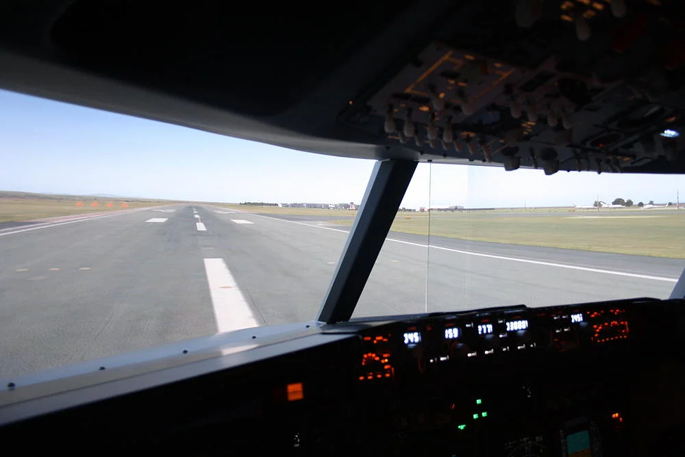 NFC Simcheck 737 Dublin-3