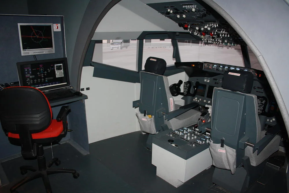 NFC Simcheck 737 Dublin-5