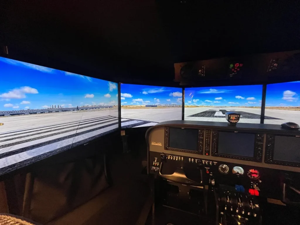 Novotel Madrid Center Beechcraft Baron G58 Full Motion Simulator — Europe’s First Hotel Flight Sim-2