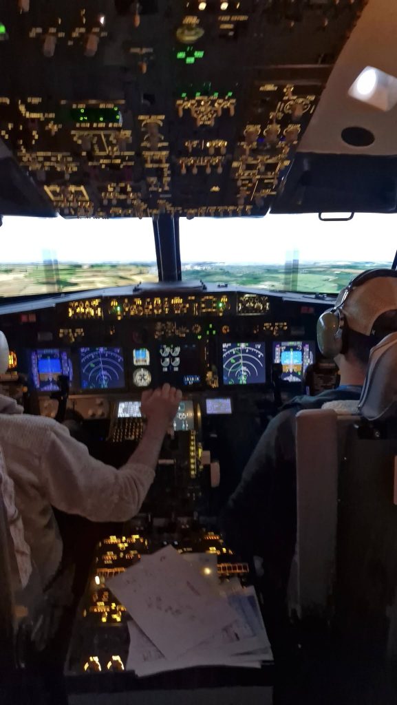 Sim2do Flight Simulator Centre Boeing 737, Spitfire & F-35-8