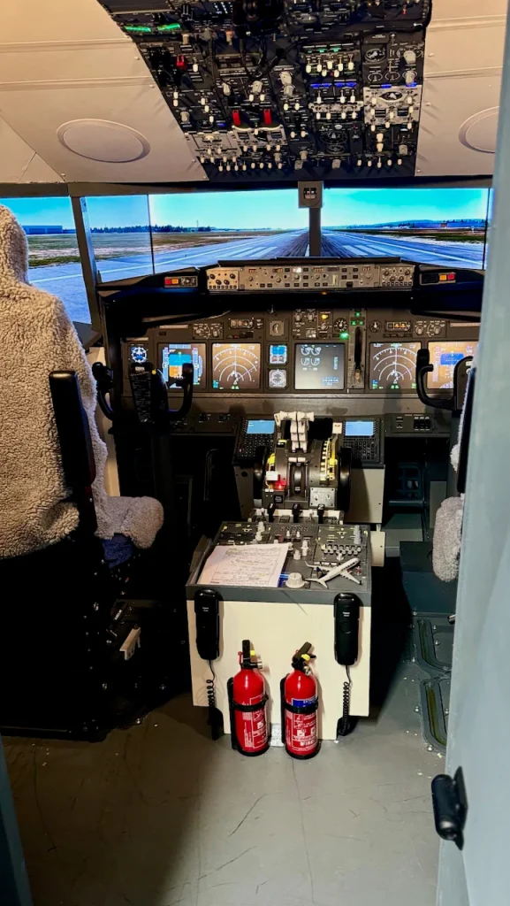 Skybound Simulations 737 Norfolk-3