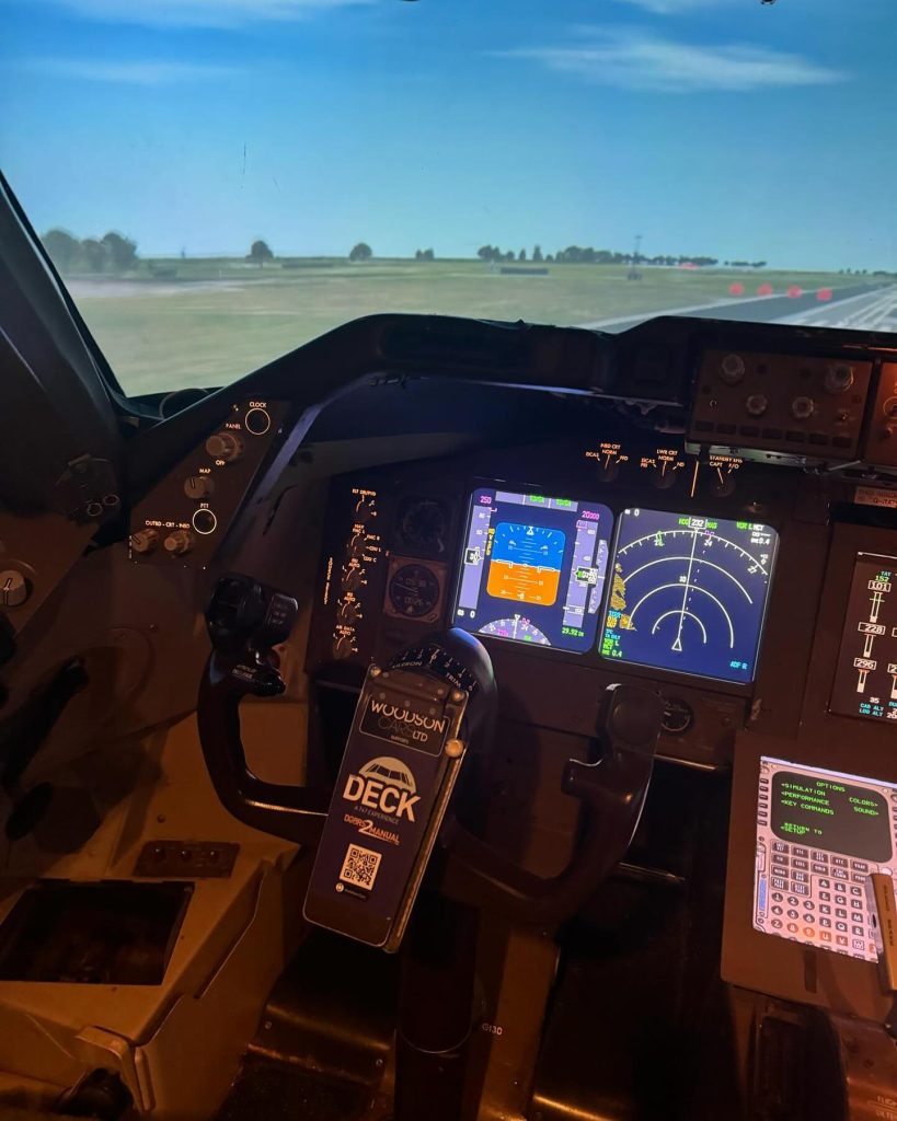 The Deck 747 Real Boeing 747-400 Flight Experience Manchester-8