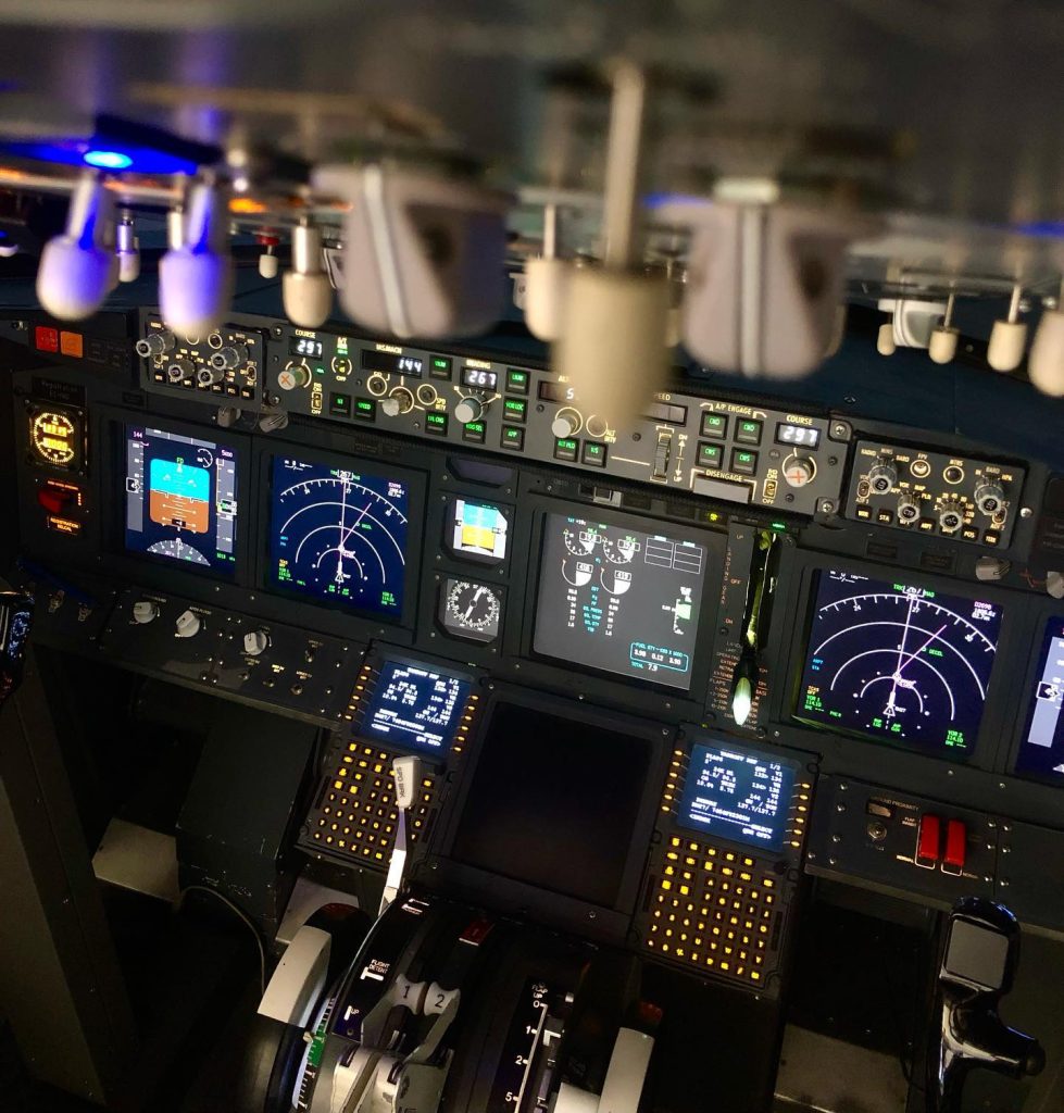 TrueFlight Simulation Boeing 737 Flight Simulator Experience Surrey-2