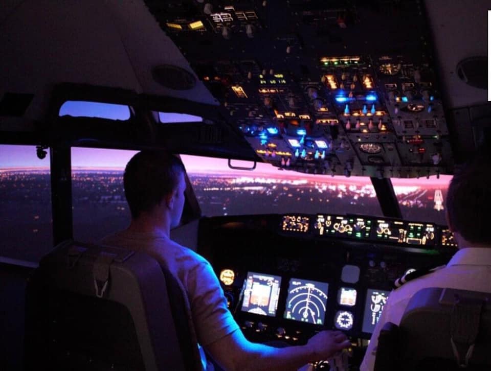 TrueFlight Simulation Boeing 737 Flight Simulator Experience Surrey-3
