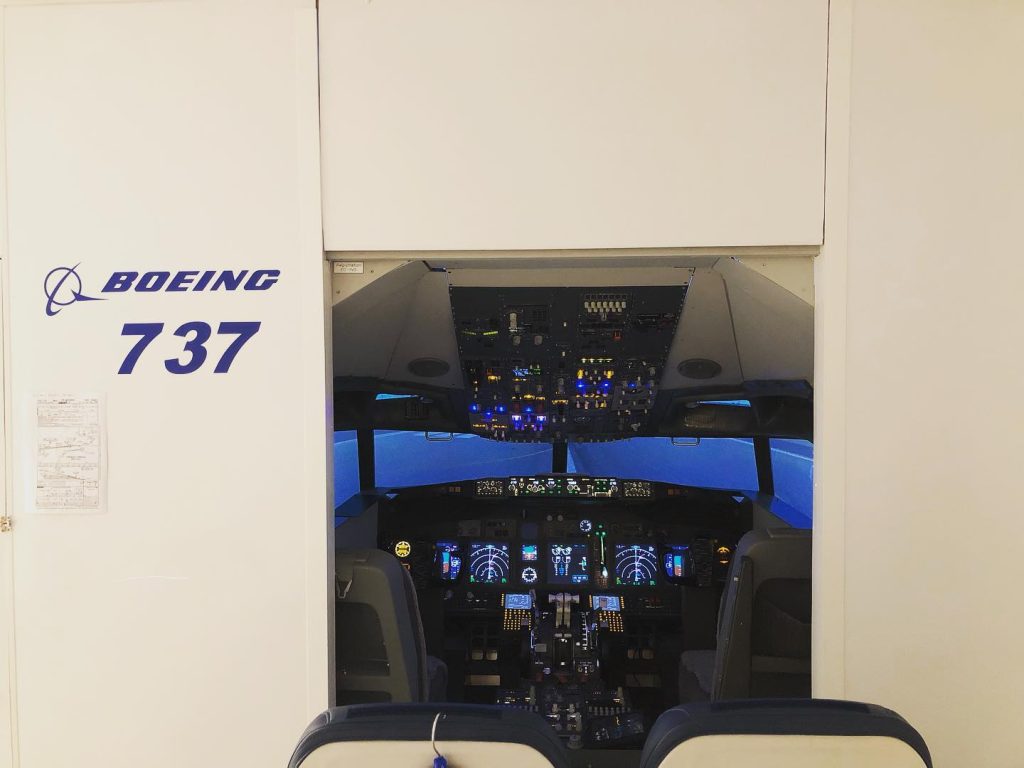TrueFlight Simulation Boeing 737 Flight Simulator Experience Surrey-4