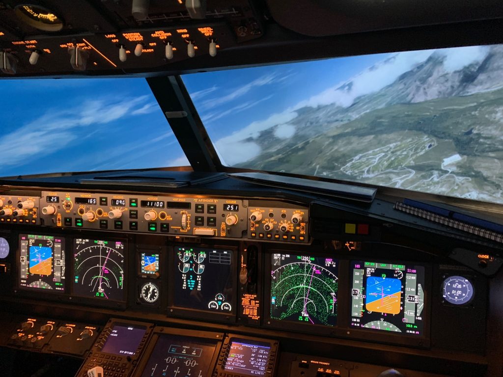 Velocity Flight Training Boeing 737-800 NG Experience Gloucester-9
