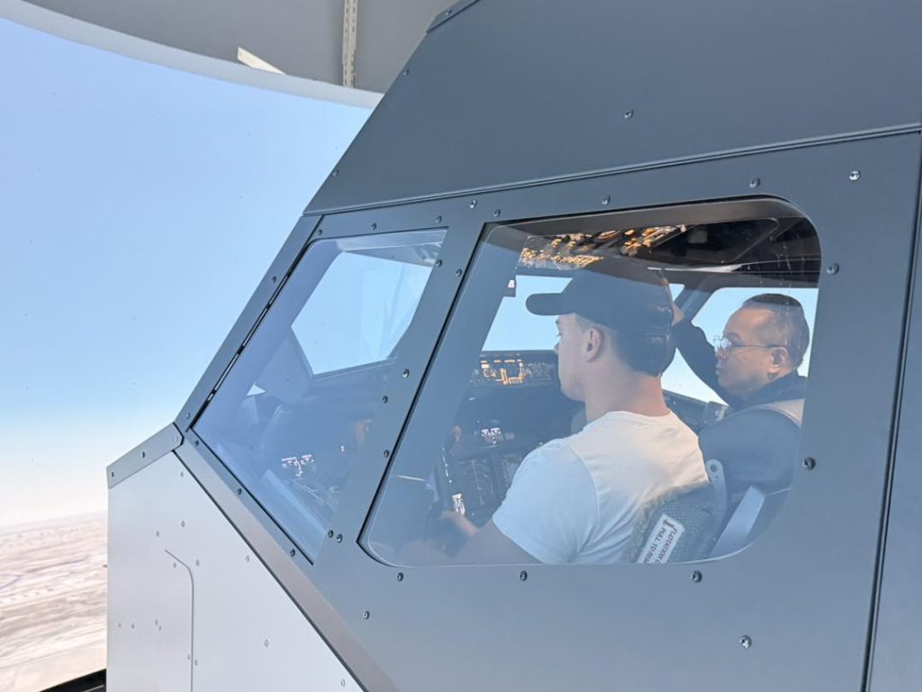 flight Simulator Bangkok-1